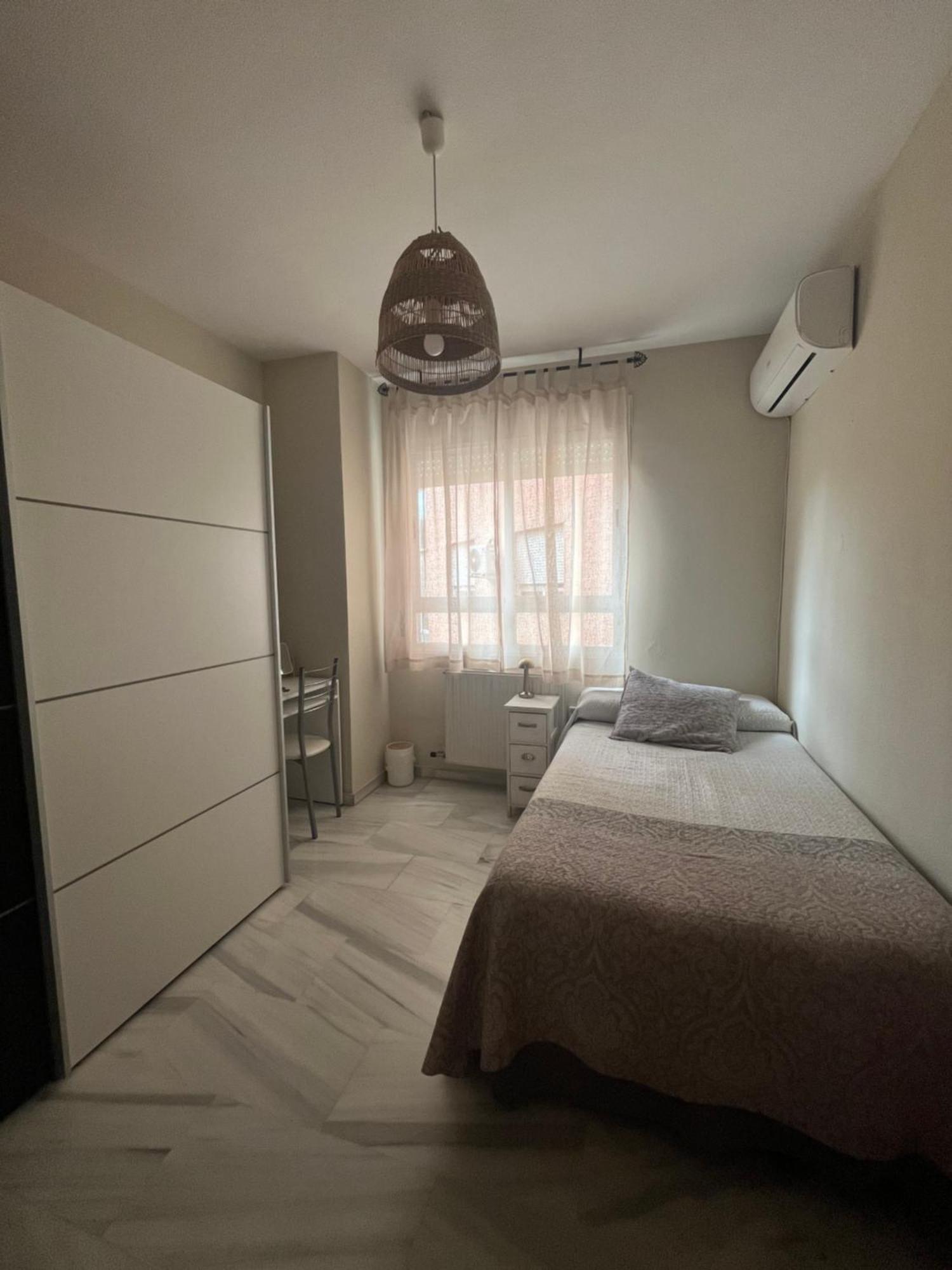 Habitación en casa particular Estacion Granada